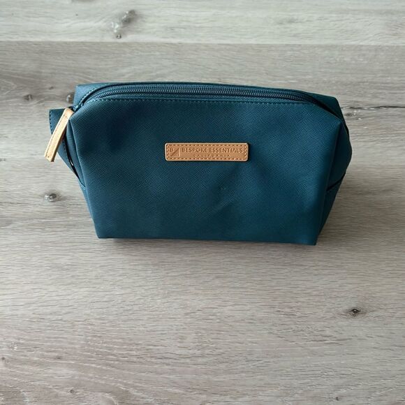 Bespoke Essentials Ultimate Dopp Kit - His or Hers Dark Teal OS NWT - Picture 4 of 6
